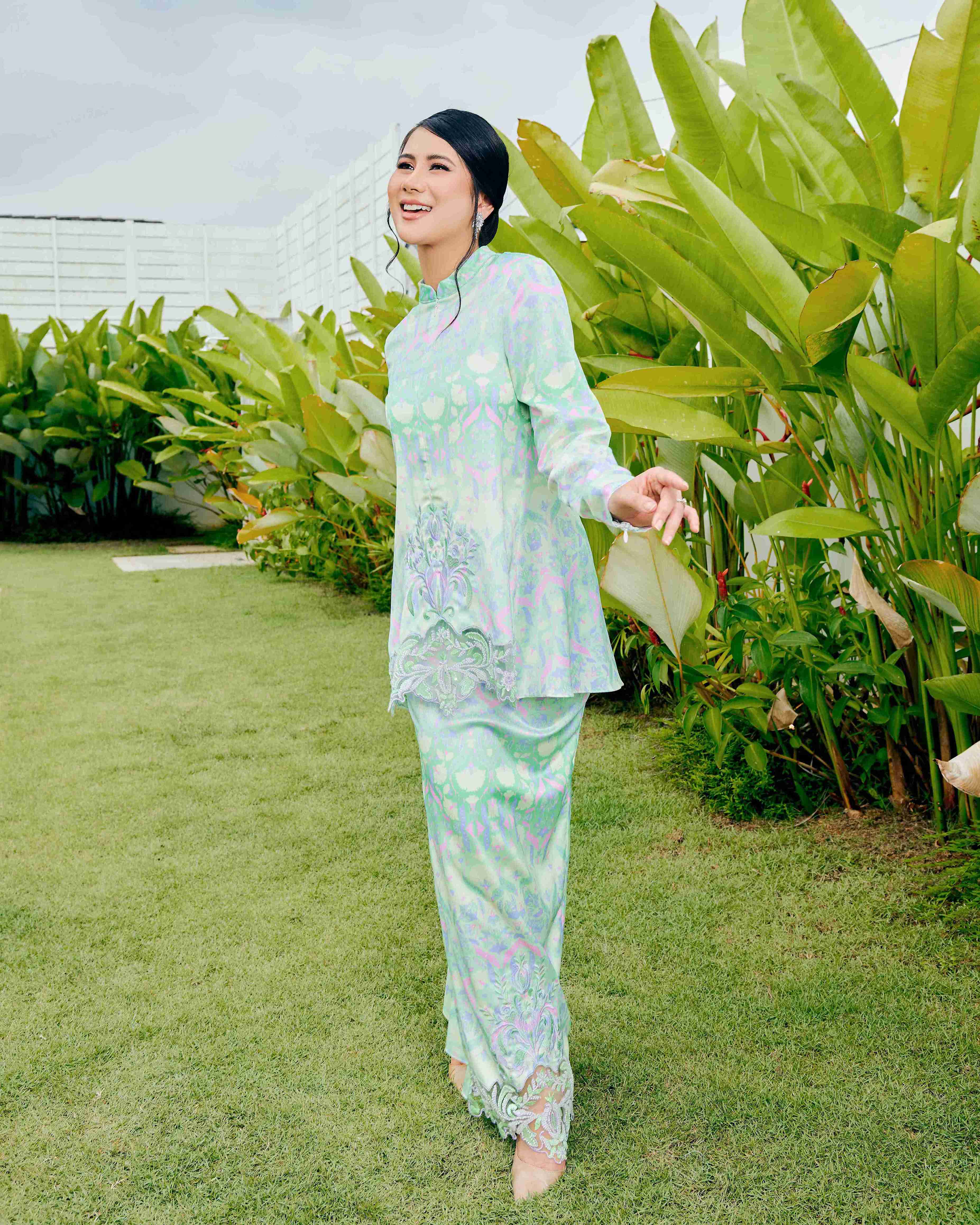 DELISHA KURUNG - MINT GREEN