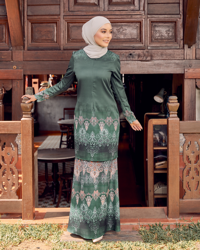 AJUNA KURUNG - EMERALD GREEN