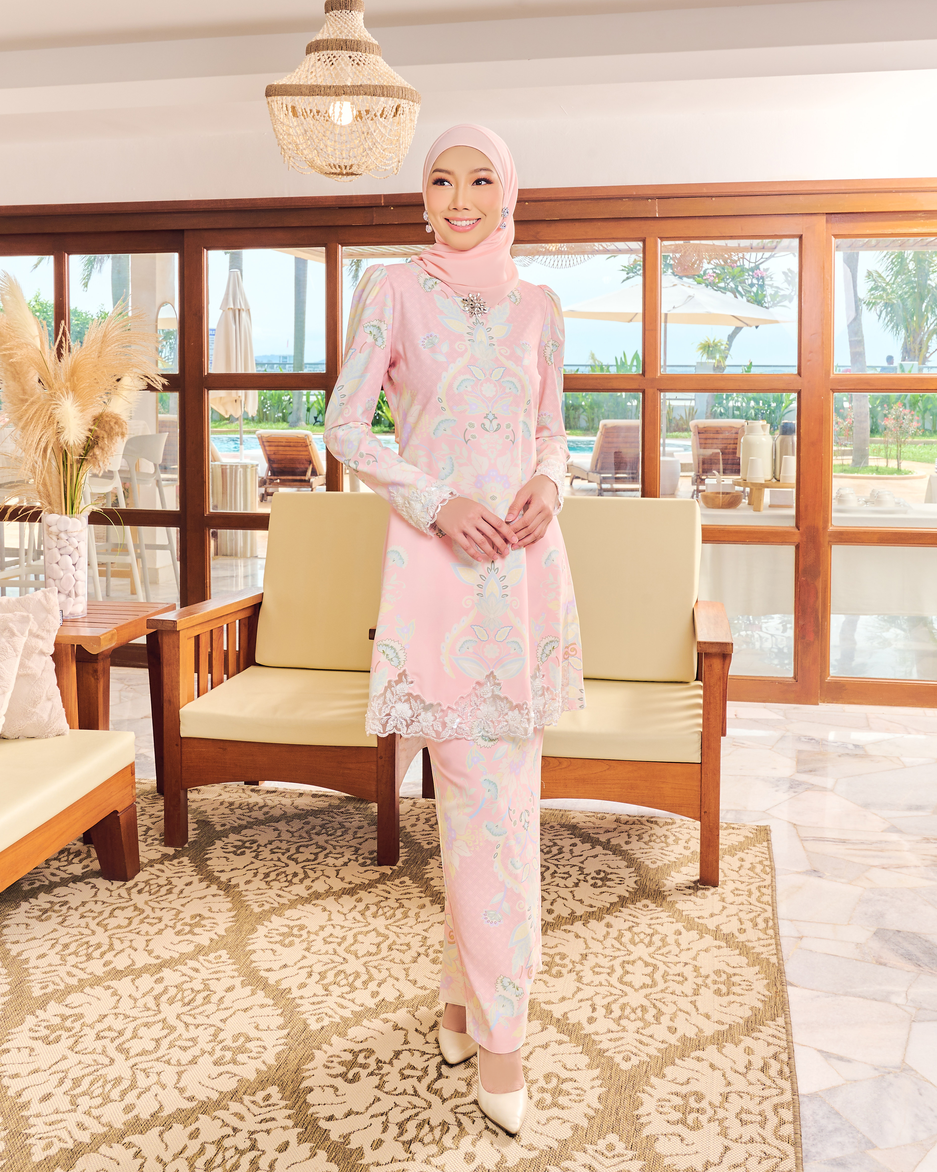 LEILA KURUNG - ROMANCE PINK
