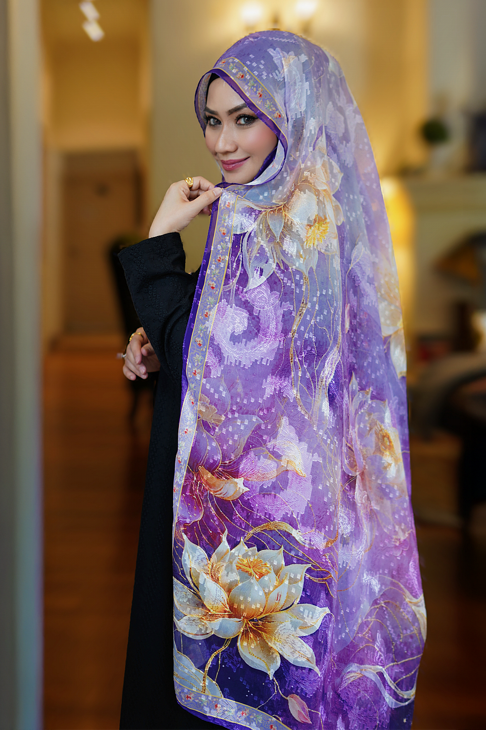 Flower Shawl - Signature Floral Edition (Lily)