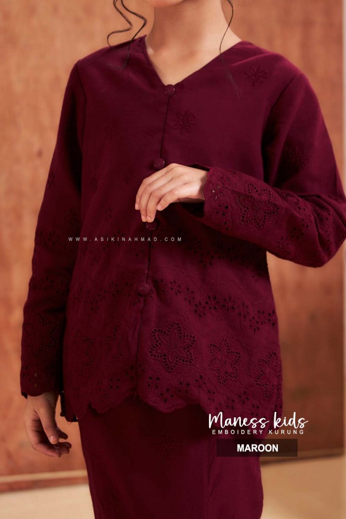 MANESS EMBOIDERY KIDS in MAROON