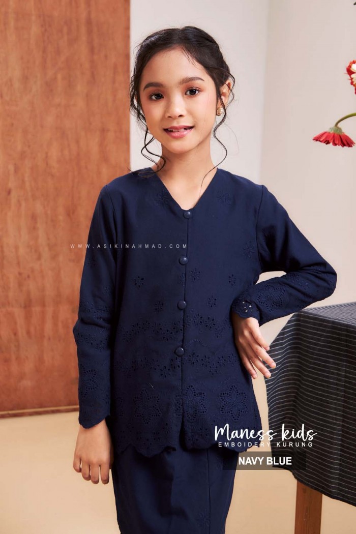 MANESS EMBOIDERY KIDS in NAVY BLUE