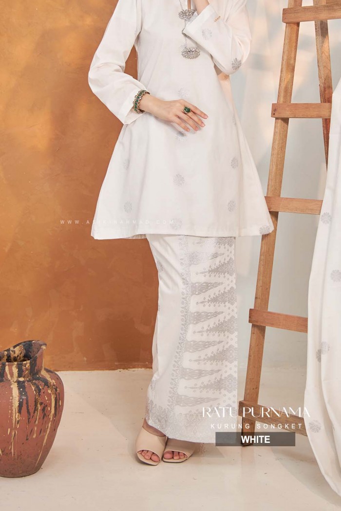 RATU PURNAMA in WHITE