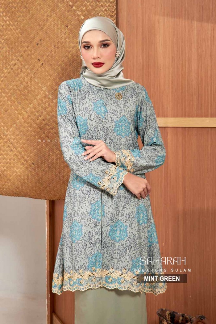 SAHARAH KEBARUNG in MINT GREEN