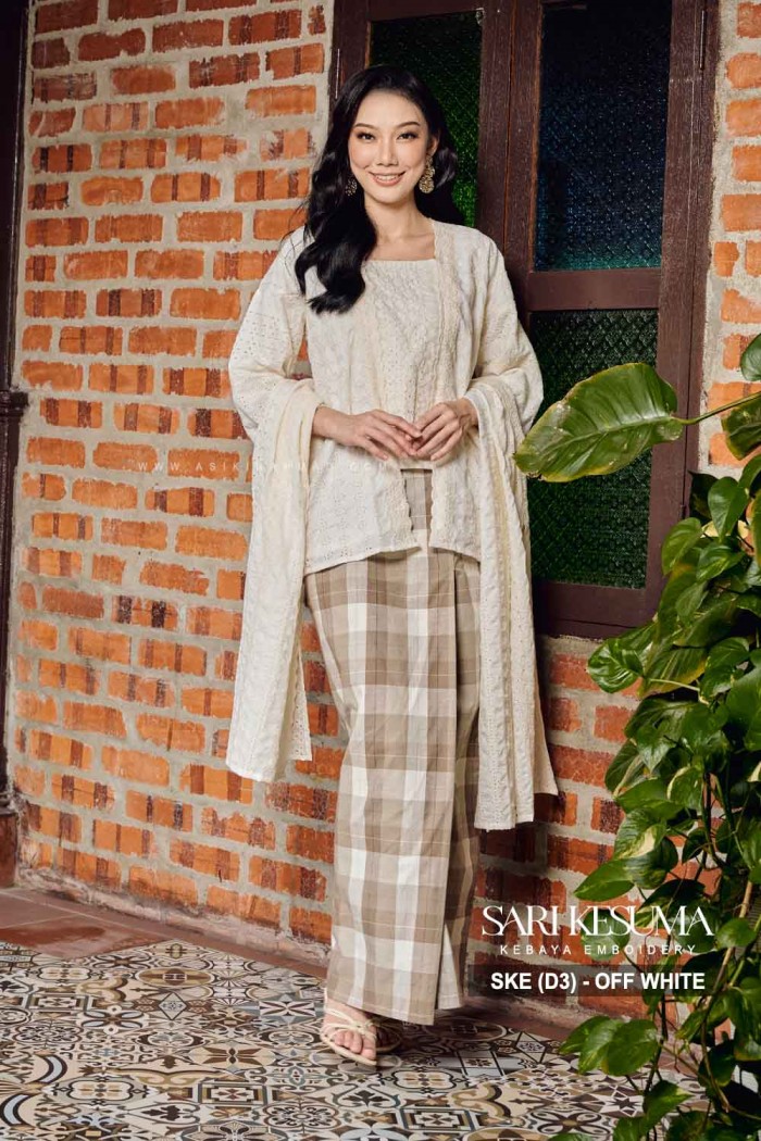 SARI KESUMA (SKE-D3) in OFF WHITE