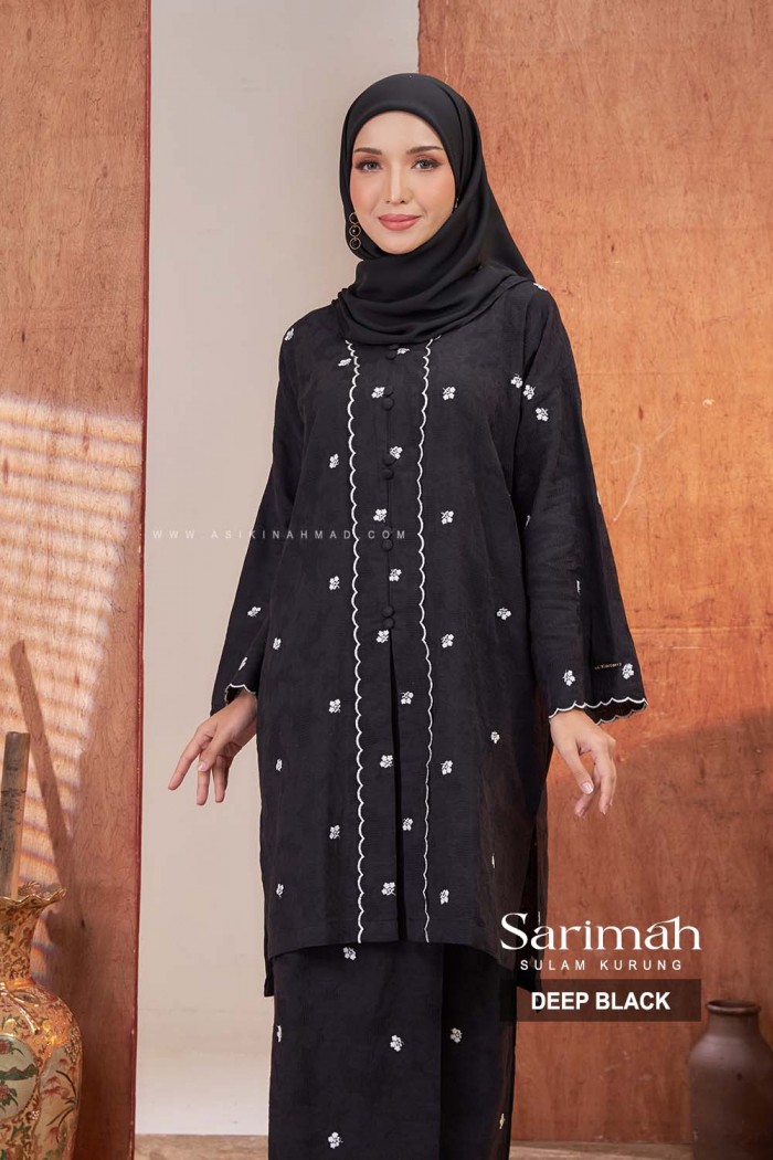 SARIMAH KURUNG SULAM in DEEP BLACK