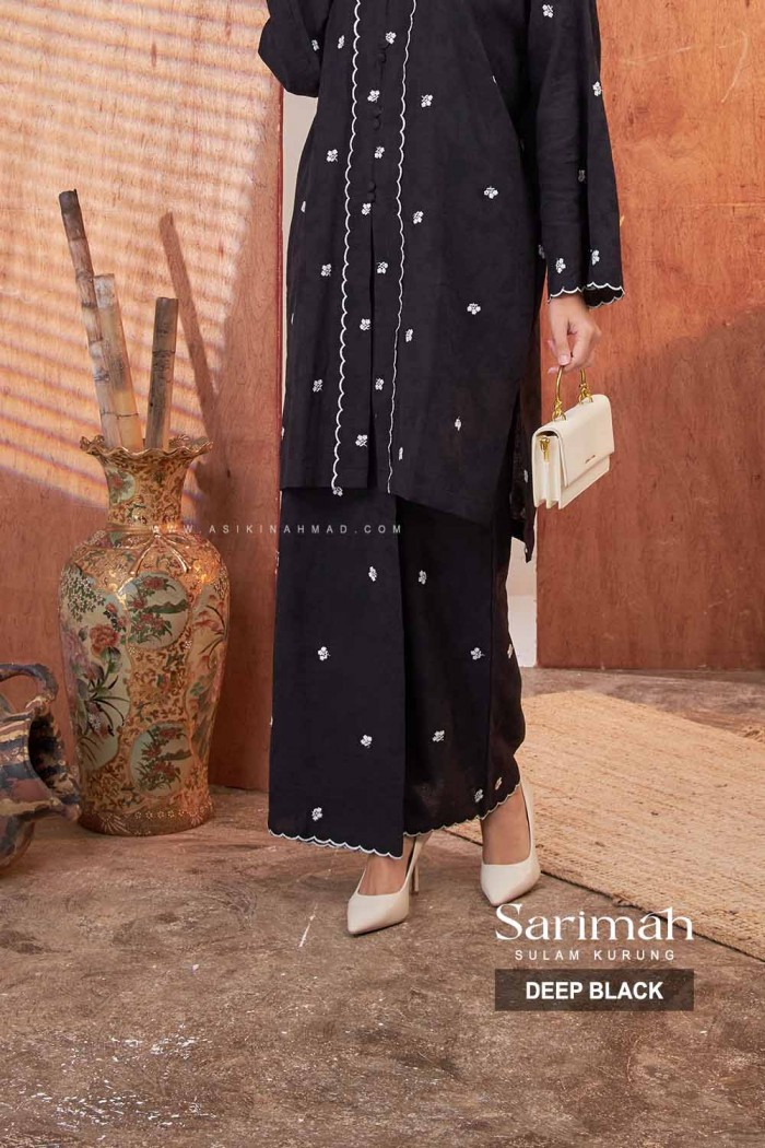 SARIMAH KURUNG SULAM in DEEP BLACK