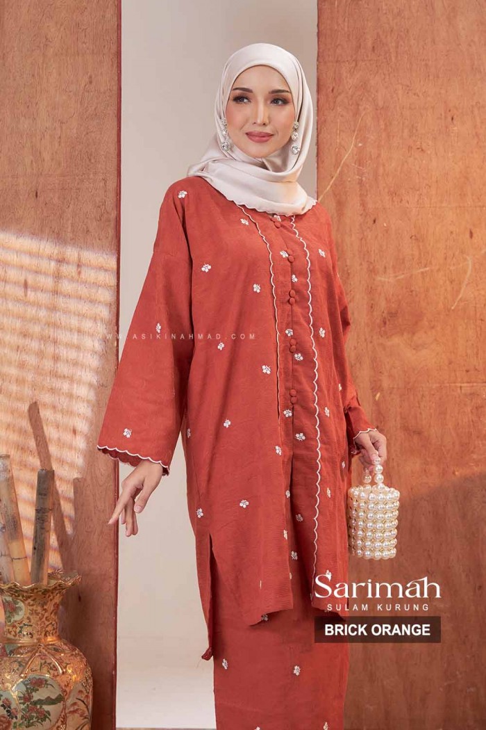 SARIMAH KURUNG SULAM in BRICK ORANGE