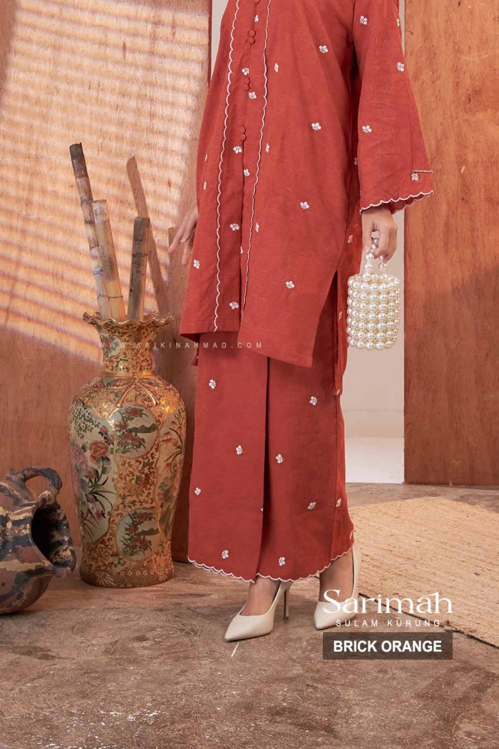 SARIMAH KURUNG SULAM in BRICK ORANGE