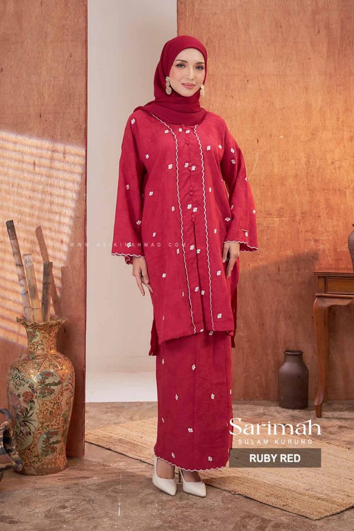 SARIMAH KURUNG SULAM in RUBY RED