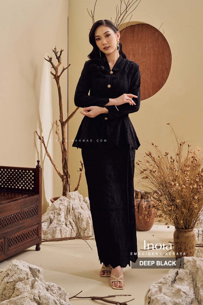 INORA KEBAYA in DEEP BLACK