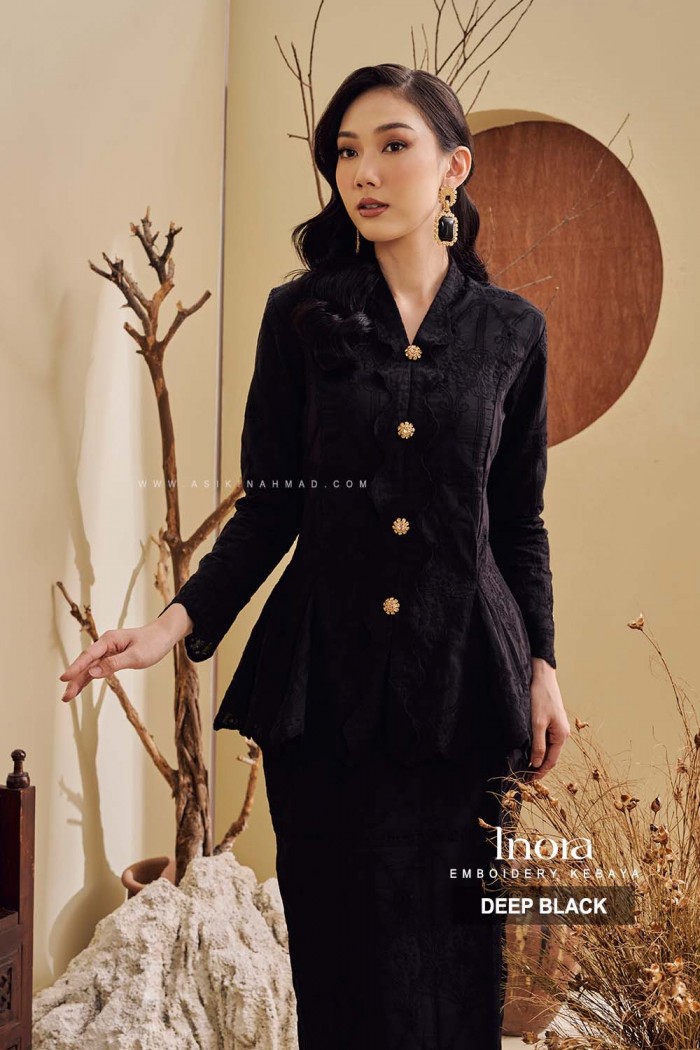 INORA KEBAYA in DEEP BLACK