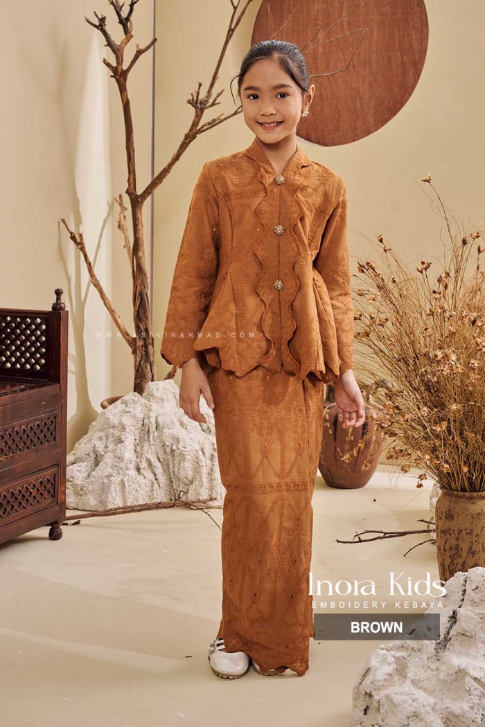 INORA KEBAYA KIDS in BROWN