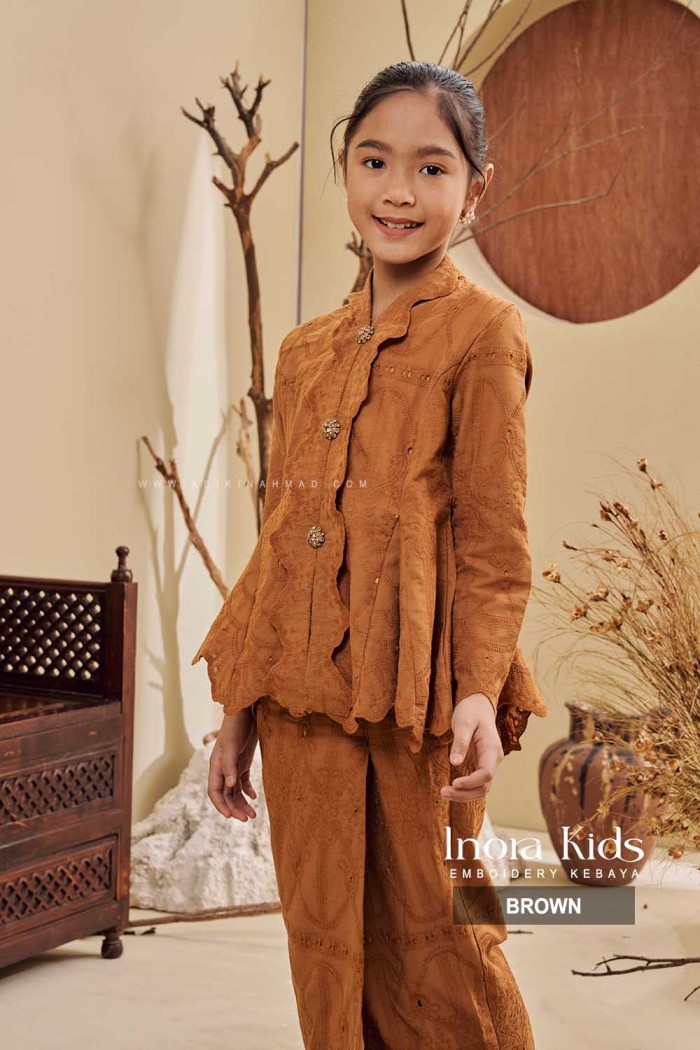 INORA KEBAYA KIDS in BROWN