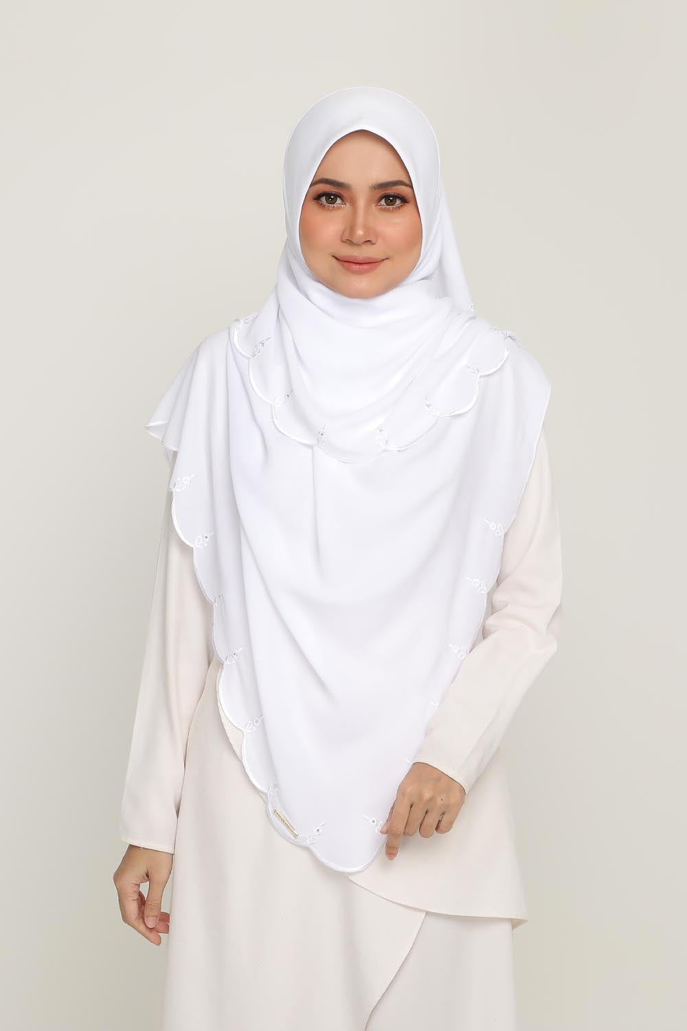 Instant Bawal Sulam Pearly White